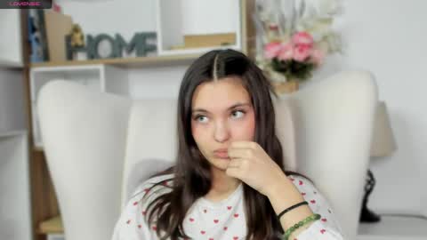 Aria online show from 04/09/26, 07:25