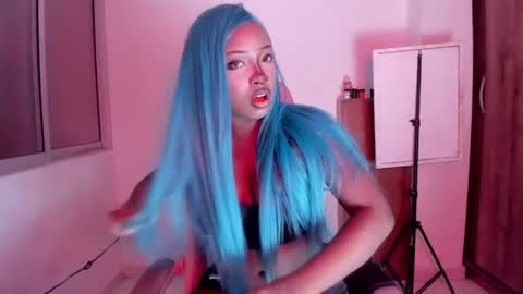Snapshot of bunny_secrets chatting on 05/20/26, 11:55 Isa online show from 05/20/26, 11:55
