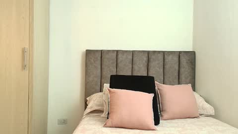 Carolina online show from 02/04/26, 03:56