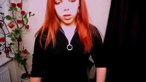 Snapshot of bunnybloom_ chatting on 03/23/26, 09:19 Ariel online show from 03/23/26, 09:19