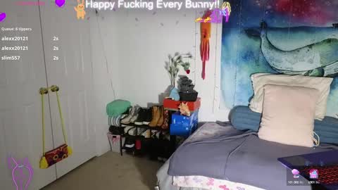 Snapshot of bunnycheekz chatting on 02/06/25, 11:48 Tokki  bunny  online show from 02/06/25, 11:48