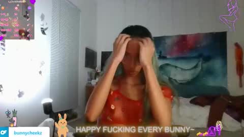 Tokki  bunny  online show from 12/04/25, 07:17