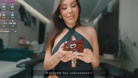 Snapshot of bunnyclide chatting on 04/17/26, 05:54 Bonny and Clide Help us by thumbs up online show from 04/17/26, 05:54