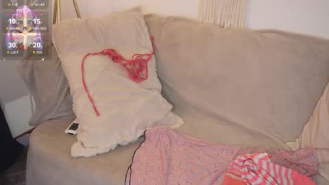 Snapshot of bunnycute_shy chatting on 03/17/26, 01:36 30 Off online show from 03/17/26, 01:36