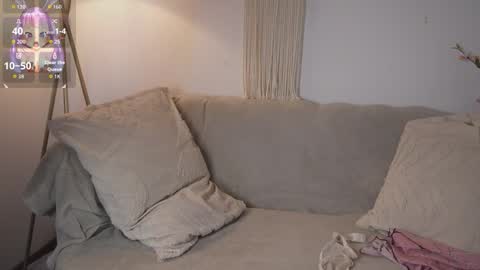 Snapshot of bunnycute_shy chatting on 03/25/26, 12:33 30 Off online show from 03/25/26, 12:33