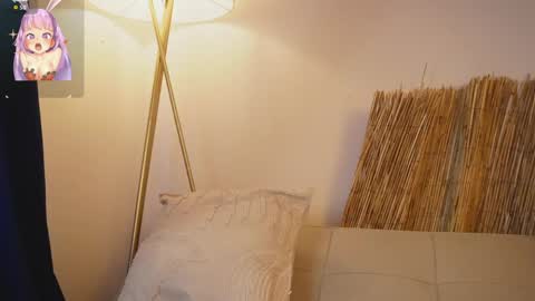 Snapshot of bunnycute_shy chatting on 04/01/26, 12:39 30 Off online show from 04/01/26, 12:39