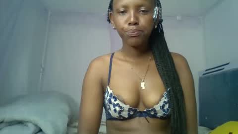 bunnydiva_ online show from 05/06/26, 06:52
