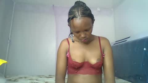 bunnydiva_ online show from 05/09/26, 12:38