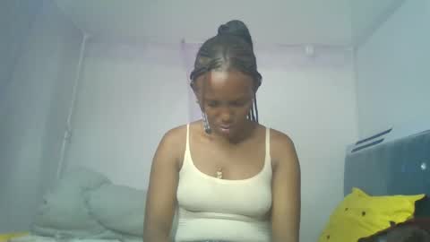 bunnydiva_ online show from 05/17/26, 05:31