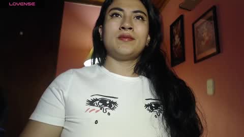 Snapshot of bunnyemilyr0s33 chatting on 12/19/24, 10:45 bunnyEmilyR0s33 online show from 12/19/24, 10:45