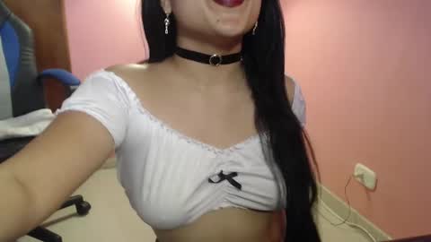 Snapshot of bunnyemilyr0s33 chatting on 12/26/24, 03:42 bunnyEmilyR0s33 online show from 12/26/24, 03:42