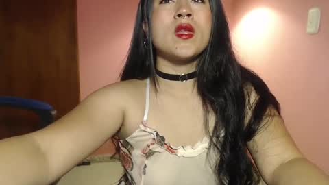 Snapshot of bunnyemilyr0s33 chatting on 01/11/25, 08:00 bunnyEmilyR0s33 online show from 01/11/25, 08:00