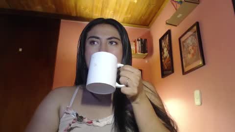 Snapshot of bunnyemilyr0s33 chatting on 01/23/25, 08:25 bunnyEmilyR0s33 online show from 01/23/25, 08:25