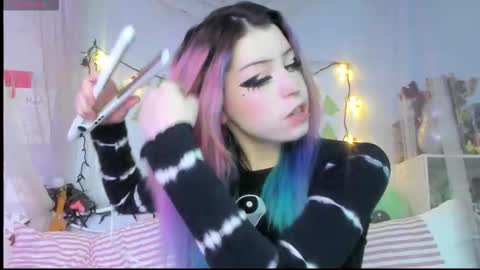 Snapshot of bunnyislewd chatting on 12/17/25, 05:35 bunnyislewd online show from 12/17/25, 05:35