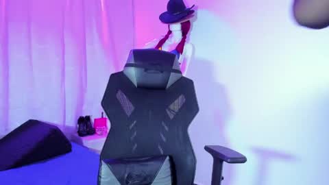 Snapshot of bunnykat_ chatting on 05/14/26, 09:27 katerine payne online show from 05/14/26, 09:27