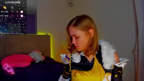 BunnyShows online show from 11/17/25, 01:28