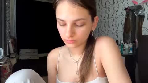 Bella online show from 06/23/26, 07:17
