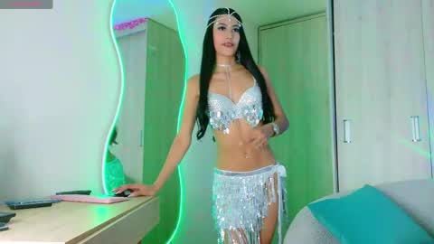 Snapshot of bunnyvalee chatting on 03/29/26, 08:47 Valeria online show from 03/29/26, 08:47