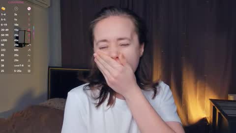 Lizy online show from 03/25/26, 08:04