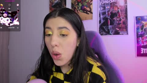 Snapshot of bunnyy09 chatting on 02/01/25, 04:22 Jess online show from 02/01/25, 04:22