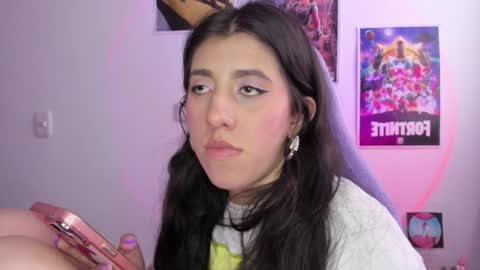 Snapshot of bunnyy09 chatting on 02/03/25, 08:24 Jess online show from 02/03/25, 08:24