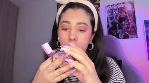 Snapshot of bunnyy09 chatting on 02/11/25, 03:51 Jess online show from 02/11/25, 03:51