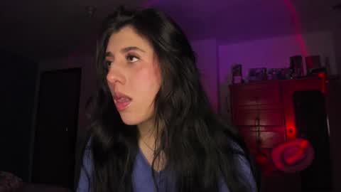 Snapshot of bunnyy09 chatting on 11/29/25, 03:09 Jess online show from 11/29/25, 03:09