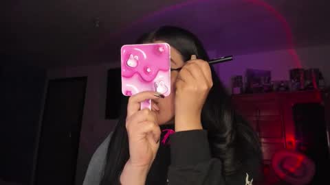 Snapshot of bunnyy09 chatting on 12/23/25, 05:38 Jess online show from 12/23/25, 05:38