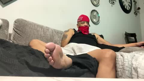 Snapshot of bunz627 chatting on 02/16/25, 05:48 Iam King online show from 02/16/25, 05:48