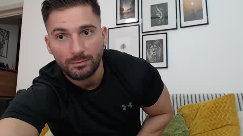 Snapshot of bunzdanny chatting on 02/04/25, 08:28 BunzDanny online show from 02/04/25, 08:28