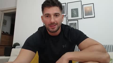 Snapshot of bunzdanny chatting on 10/05/25, 04:38 BunzDanny online show from 10/05/25, 04:38