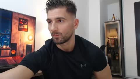 Snapshot of bunzdanny chatting on 10/21/25, 04:30 BunzDanny online show from 10/21/25, 04:30