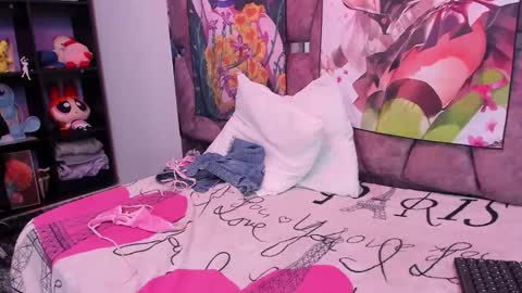 Snapshot of burbuja_pink_ chatting on 05/30/26, 04:31 burbuja pink online show from 05/30/26, 04:31