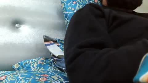 Snapshot of burlymonster chatting on 12/16/24, 04:02 Hairy Arabian online show from 12/16/24, 04:02