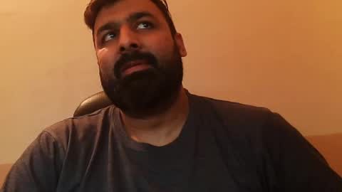 Snapshot of burlymonster chatting on 01/17/25, 06:04 Hairy Arabian online show from 01/17/25, 06:04