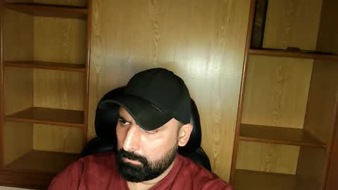 Snapshot of burlymonster chatting on 09/16/25, 04:46 Hairy Arabian online show from 09/16/25, 04:46