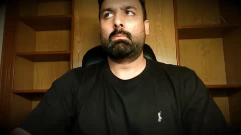 Snapshot of burlymonster chatting on 10/08/25, 04:54 Hairy Arabian online show from 10/08/25, 04:54