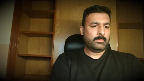 Snapshot of burlymonster chatting on 10/15/25, 04:01 Hairy Arabian online show from 10/15/25, 04:01