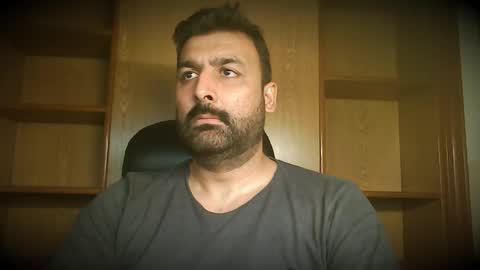 Snapshot of burlymonster chatting on 10/22/25, 04:02 Hairy Arabian online show from 10/22/25, 04:02