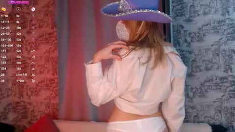 Snapshot of burning_g1rl chatting on 02/18/26, 06:48 burning_g1rl online show from 02/18/26, 06:48