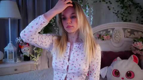 Jessica online show from 11/24/25, 02:28