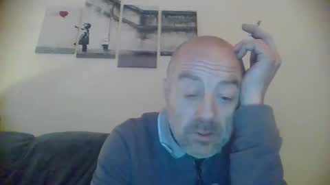 Snapshot of burnleyguy1977 chatting on 12/21/24, 01:04 burnleyguy1977 online show from 12/21/24, 01:04