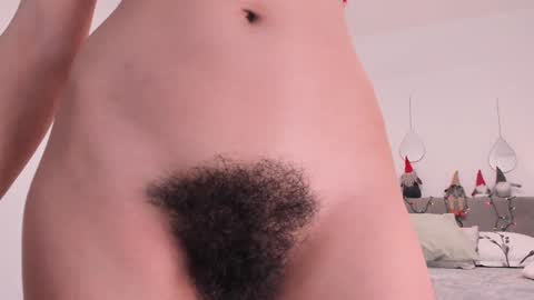 Larisa online show from 12/19/24, 10:42