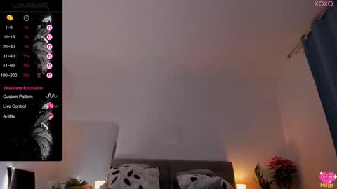 Snapshot of bush_woman chatting on 03/05/26, 09:11 Larisa online show from 03/05/26, 09:11