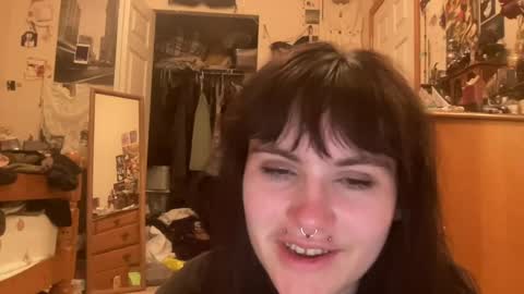 esme gray online show from 07/03/26, 06:31