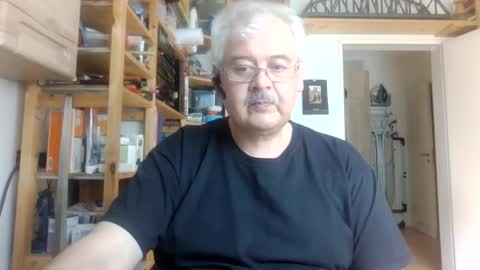 busi online show from 09/22/25, 12:18