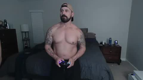 Snapshot of bustedsprockets chatting on 10/13/25, 02:44 Pocket Daddy cockring gaycouple cockring lovense daddy online show from 10/13/25, 02:44