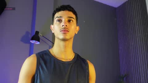 Buster independent model online show from 09/09/25, 12:26