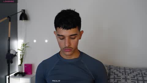 Buster independent model online show from 10/19/25, 09:15