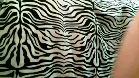 bustinfree online show from 10/19/25, 01:12